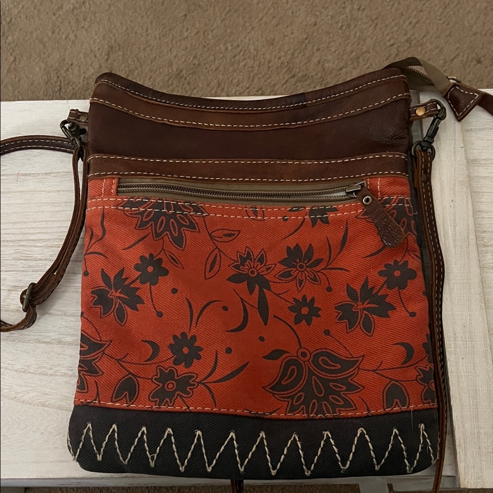 Myra Crossbody Bag